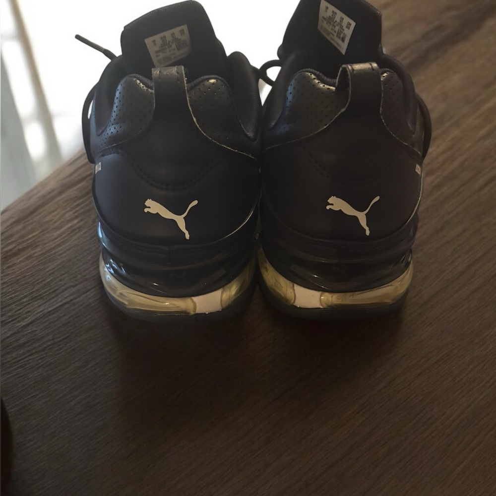 Puma Men's Black and Silver Sneakers